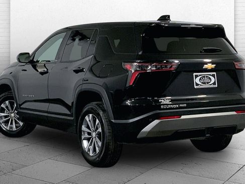 Used 2025 Chevrolet Equinox LT image 11