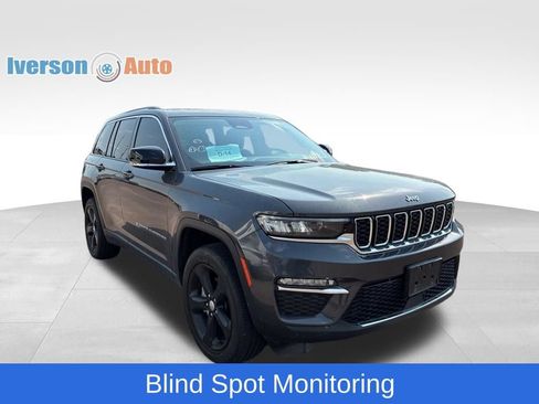 Used 2023 Jeep Grand Cherokee Limited w/ Trailer Tow Prep Group (B) AWD/4WD image 10