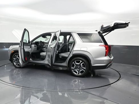 Used 2025 Hyundai Palisade SEL image 37