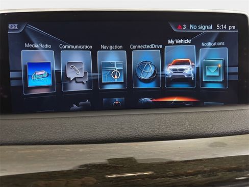 Used 2017 BMW X5 xDrive40e image 24