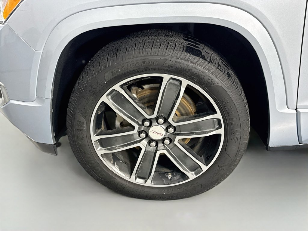 Used 2017 GMC Acadia Denali w/ Technology Package FWD image 35