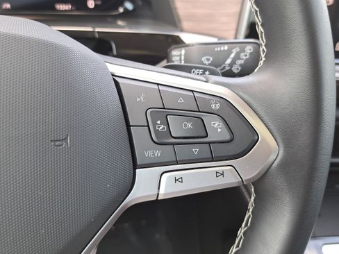 Certified 2025 Volkswagen Atlas SEL AWD/4WD image 19