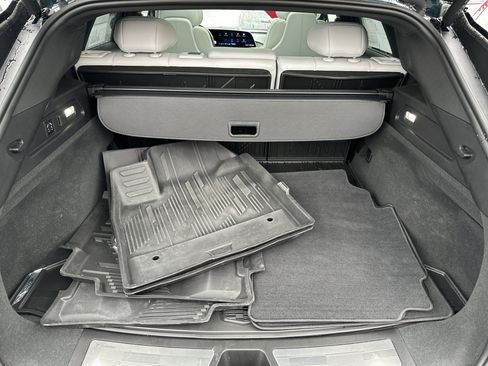 Used 2024 Cadillac Lyriq Sport image 23