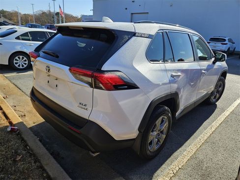 Used 2023 Toyota RAV4 XLE image 10
