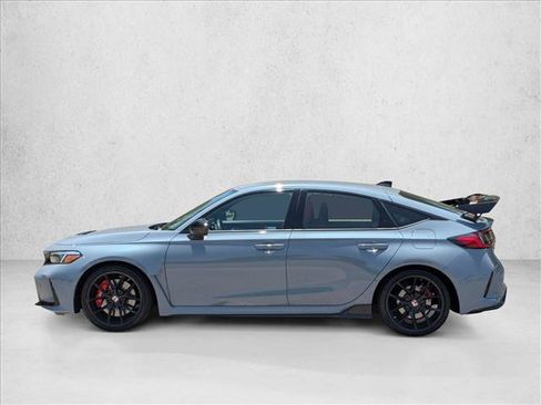 Used 2024 Honda Civic Type R image 9