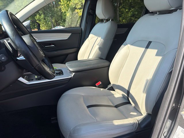 Used 2024 MAZDA CX-90 Plug-In Hybrid w/ Premium Pkg AWD/4WD image 12