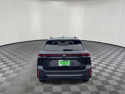New 2026 Volkswagen Tiguan SE R-Line AWD/4WD image 4