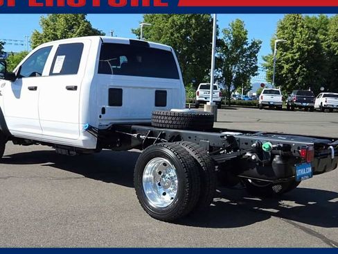 New 2026 RAM 5500 Tradesman AWD/4WD image 6