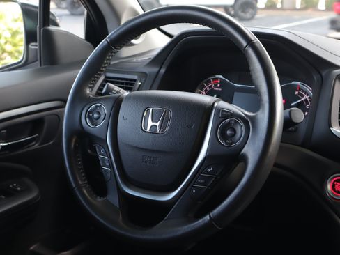 Used 2019 Honda Ridgeline RTL image 16