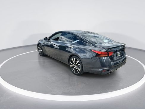 Used 2020 Nissan Altima 2.5 Platinum FWD image 6