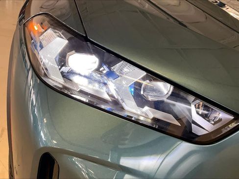 Used 2024 BMW X5 sDrive40i w/ Premium Package image 25