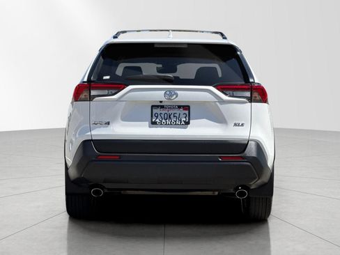Used 2025 Toyota RAV4 XLE FWD image 5