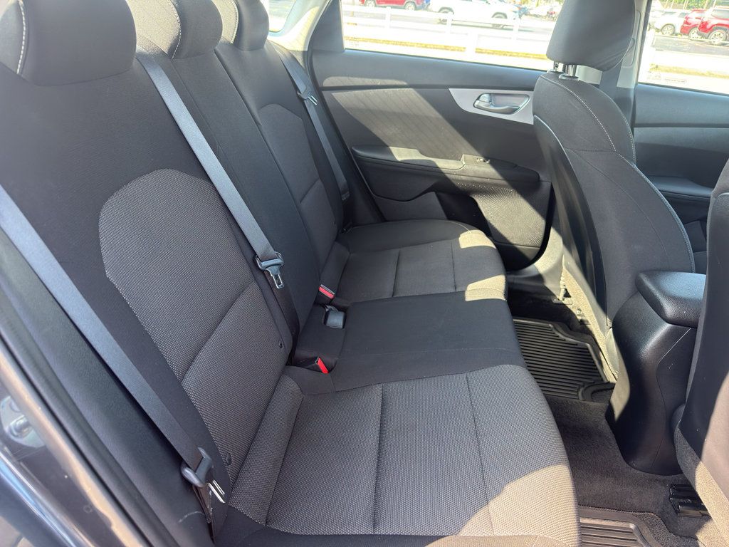 Used 2024 Kia Forte LXS w/ LXS Technology Package FWD image 11
