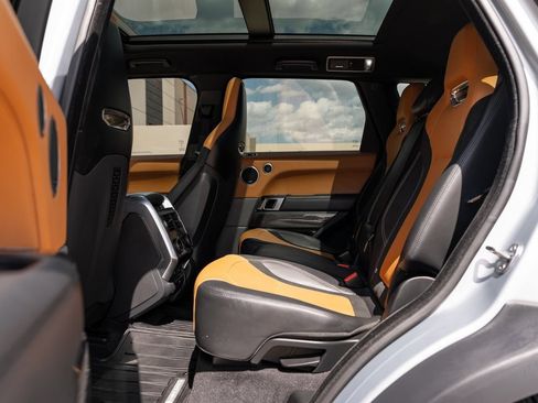 Used 2022 Land Rover Range Rover Sport SVR Carbon Edition AWD/4WD image 29