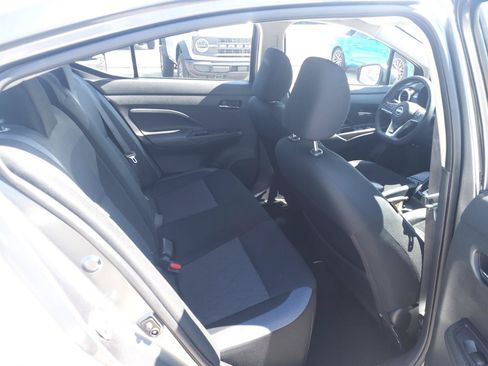 Used 2023 Nissan Versa SV FWD image 9