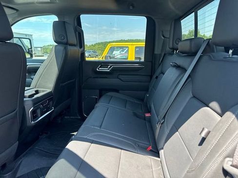 Used 2024 Chevrolet Silverado 3500 LTZ w/ LTZ Plus Package AWD/4WD image 10