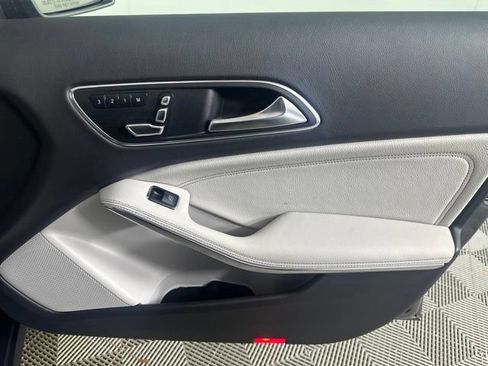 Used 2018 Mercedes-Benz GLA 250 4MATIC image 24