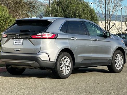 Used 2023 Ford Edge SEL image 4
