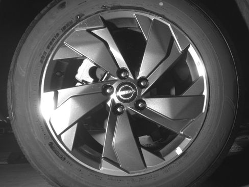 Used 2025 Nissan Rogue SV FWD image 15