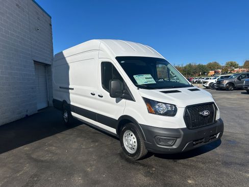 New 2026 Ford Transit 250 148 High Roof Extended AWD w/ Load Area Protection Package image 12