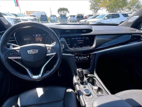 Certified 2024 Cadillac XT6 Sport w/ Technology Package AWD/4WD image 16