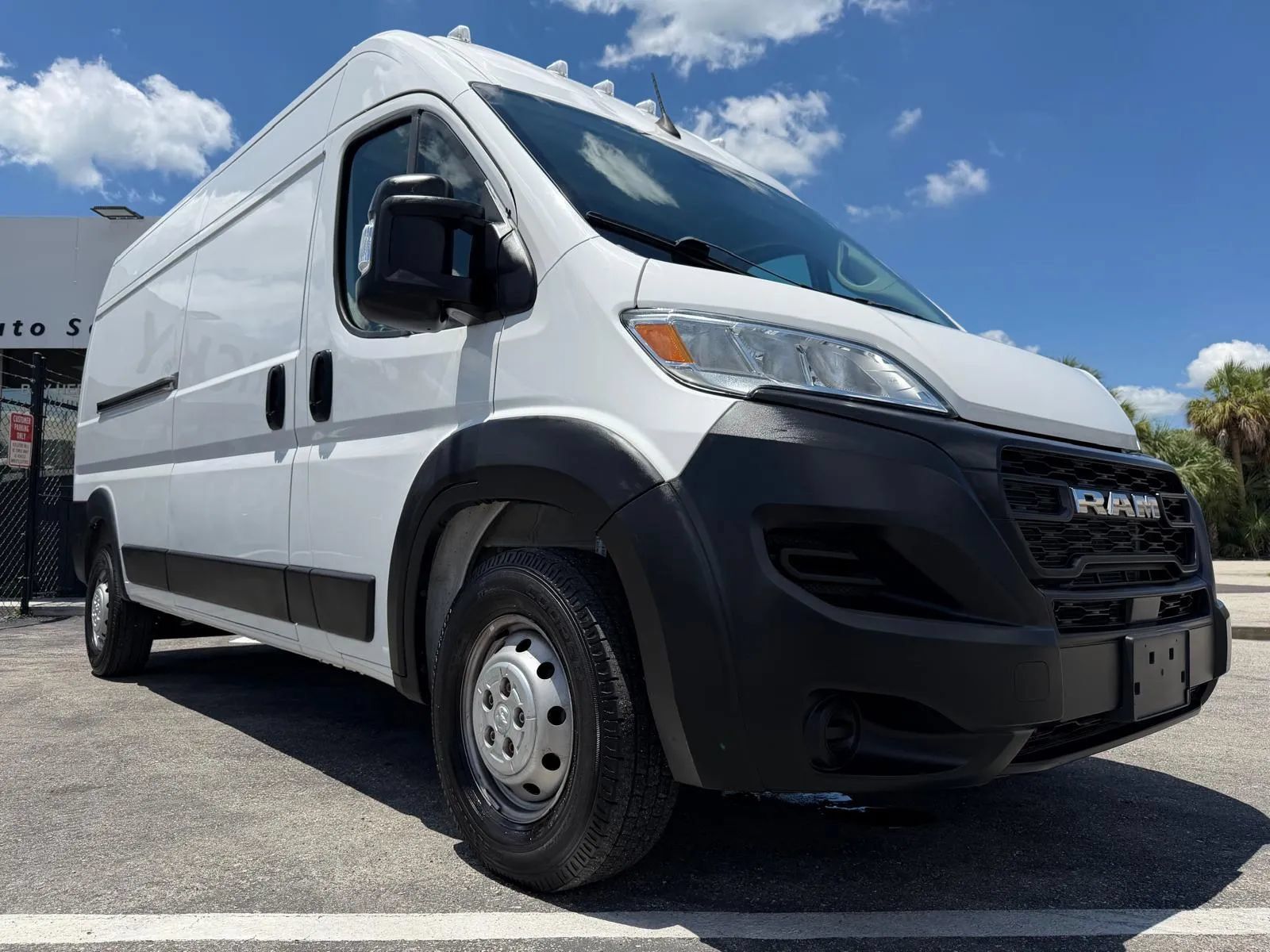 Used 2023 RAM ProMaster 2500 FWD image 31