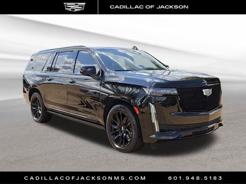 Used 2024 Cadillac Escalade ESV Sport Platinum w/ LPO, ONYX Package AWD/4WD image 6