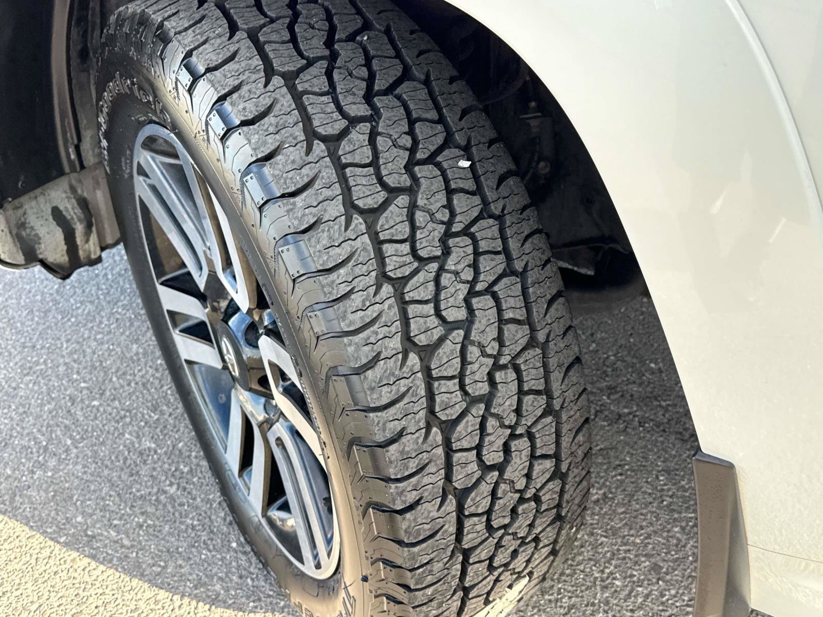 Used 2023 Toyota 4Runner Limited AWD/4WD image 8