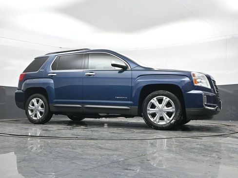 Used 2017 GMC Terrain SLE w/ Technology Package image 34