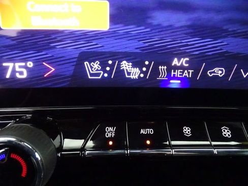 Certified 2025 Chevrolet Blazer EV RS AWD/4WD image 11