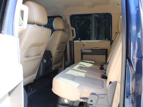 Used 2013 Ford F250 Lariat w/ Lariat Interior Pkg AWD/4WD image 18