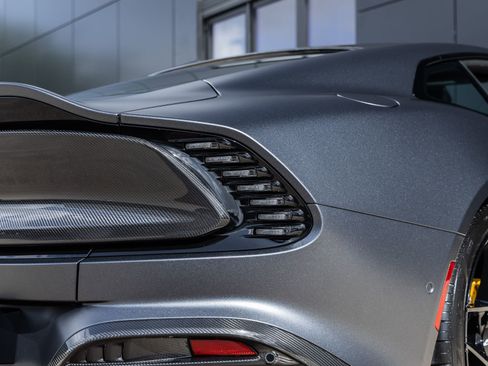 Used 2025 Aston Martin Vanquish image 15