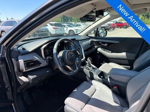 Used 2023 Subaru Outback Limited AWD/4WD image 9