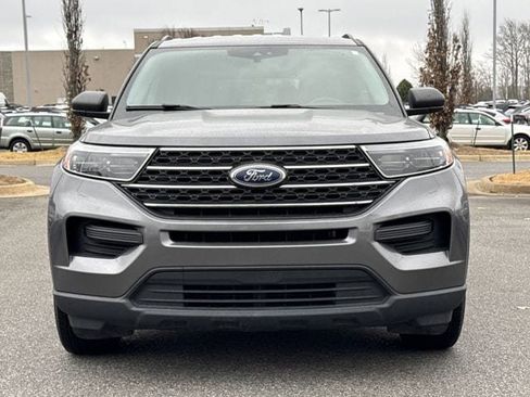 Used 2022 Ford Explorer XLT image 5