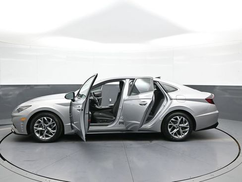 Certified 2023 Hyundai Sonata SEL FWD image 42