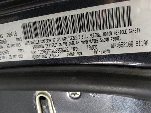Used 2016 RAM 1500 Express AWD/4WD image 32