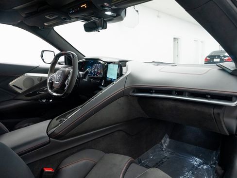 Used 2023 Chevrolet Corvette Z06 image 20