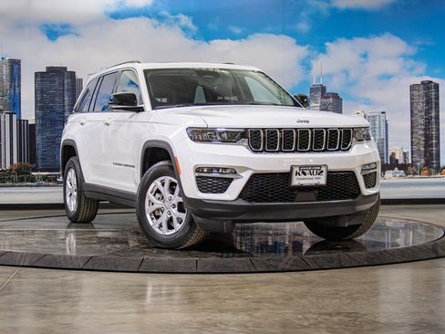 Used 2022 Jeep Grand Cherokee Limited image 1