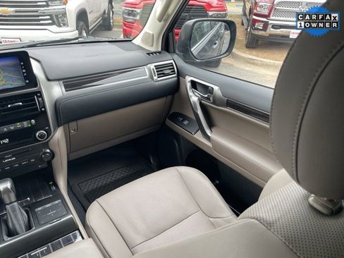 Used 2023 Lexus GX 460 Premium image 37