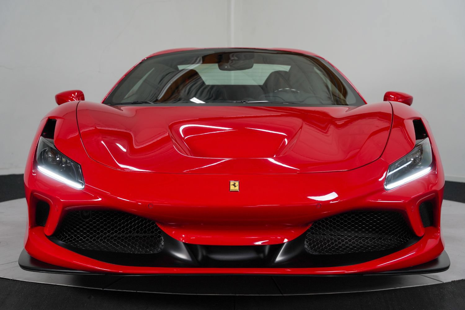 Used 2023 Ferrari F8 Tributo RWD image 15