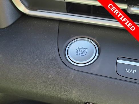 Used 2025 Hyundai Elantra SEL image 8