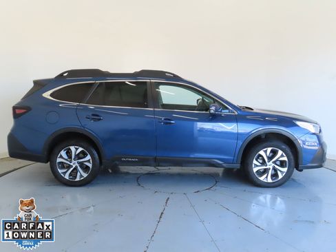 Used 2022 Subaru Outback Limited image 2
