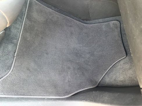 Used 2023 Chevrolet Traverse LT image 38