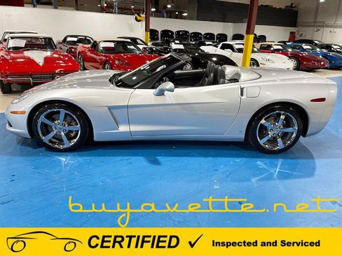 Used 2009 Chevrolet Corvette Convertible w/ Preferred Equipment Group RWD image 8