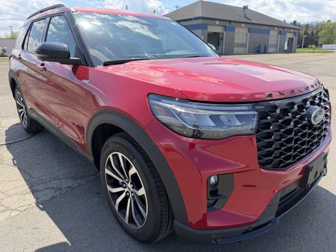 New 2026 Ford Explorer ST-Line image 1