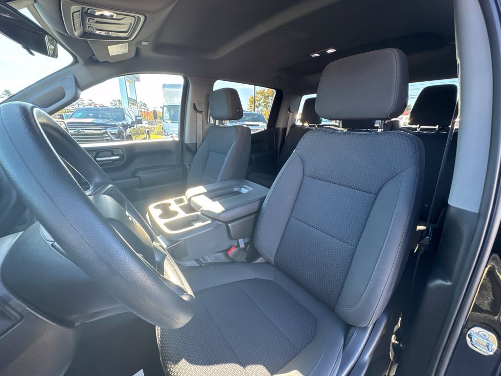 Used 2022 Chevrolet Silverado 1500 Custom AWD/4WD image 17