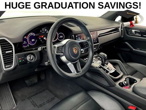 Used 2023 Porsche Cayenne AWD/4WD image 16