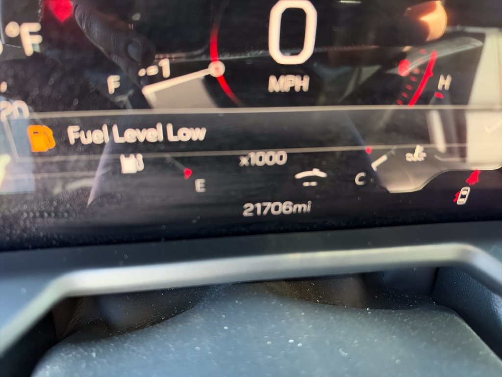 Used 2026 GMC Acadia Elevation w/ Elevation Premium Package FWD image 19