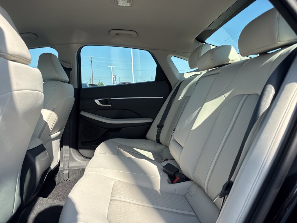 New 2026 Hyundai Sonata SEL FWD image 9