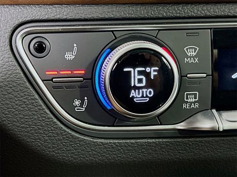 Used 2023 Audi Q5 2.0T Prestige image 22